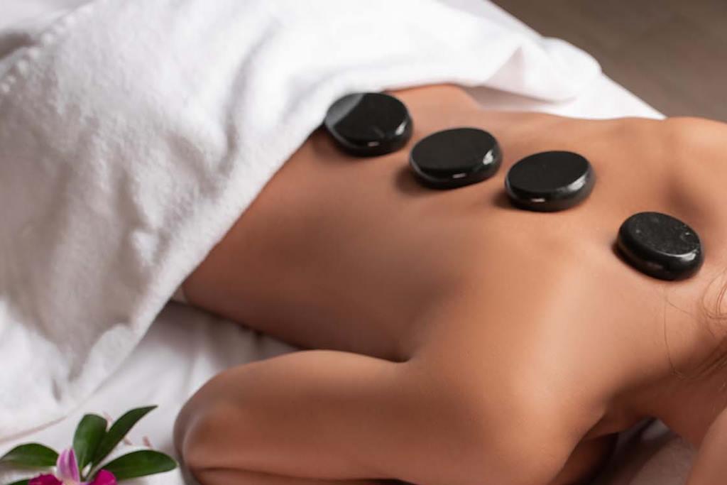 Volcanic stone massage 60 min