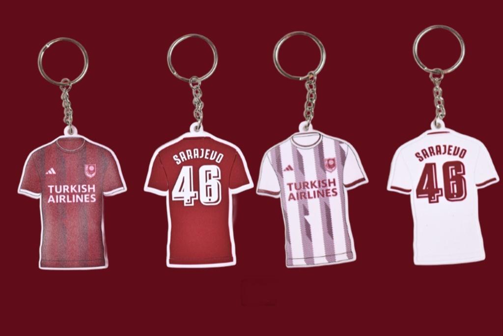 Anhänger - Adidas Trikot, bordeaux oder weiß Pendant