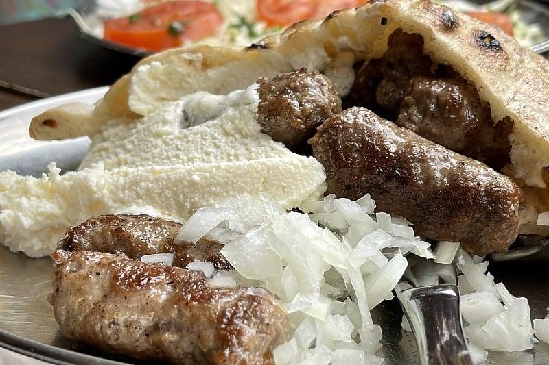 Deset u pola sa kajmakom, 20% off